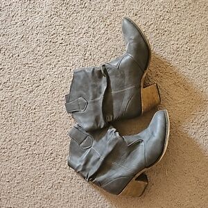 Charles Albert Western Style Booties